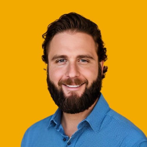 Alex McFarland headshot